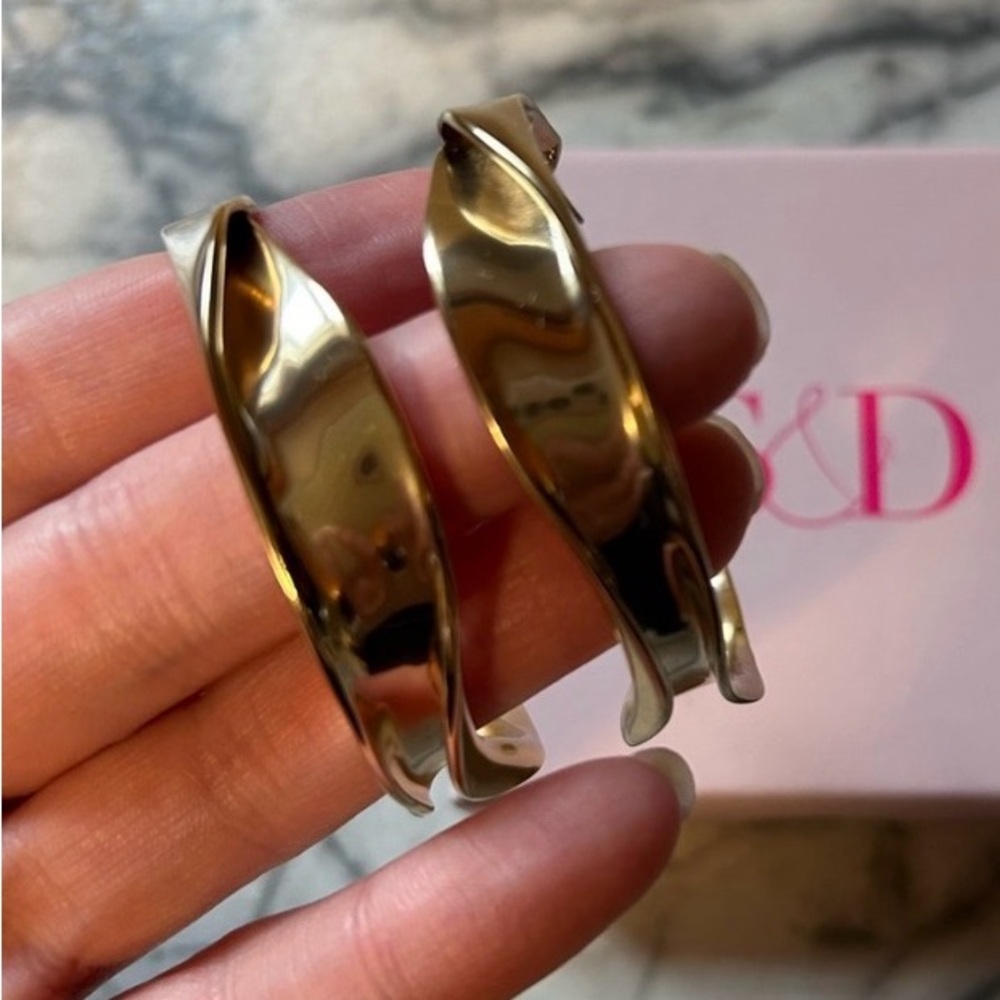 Gold Twisted Hoop Earrings - Women Jewelry